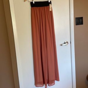 BRAND NEW WITH TAGS - Chiffon maxi skirt